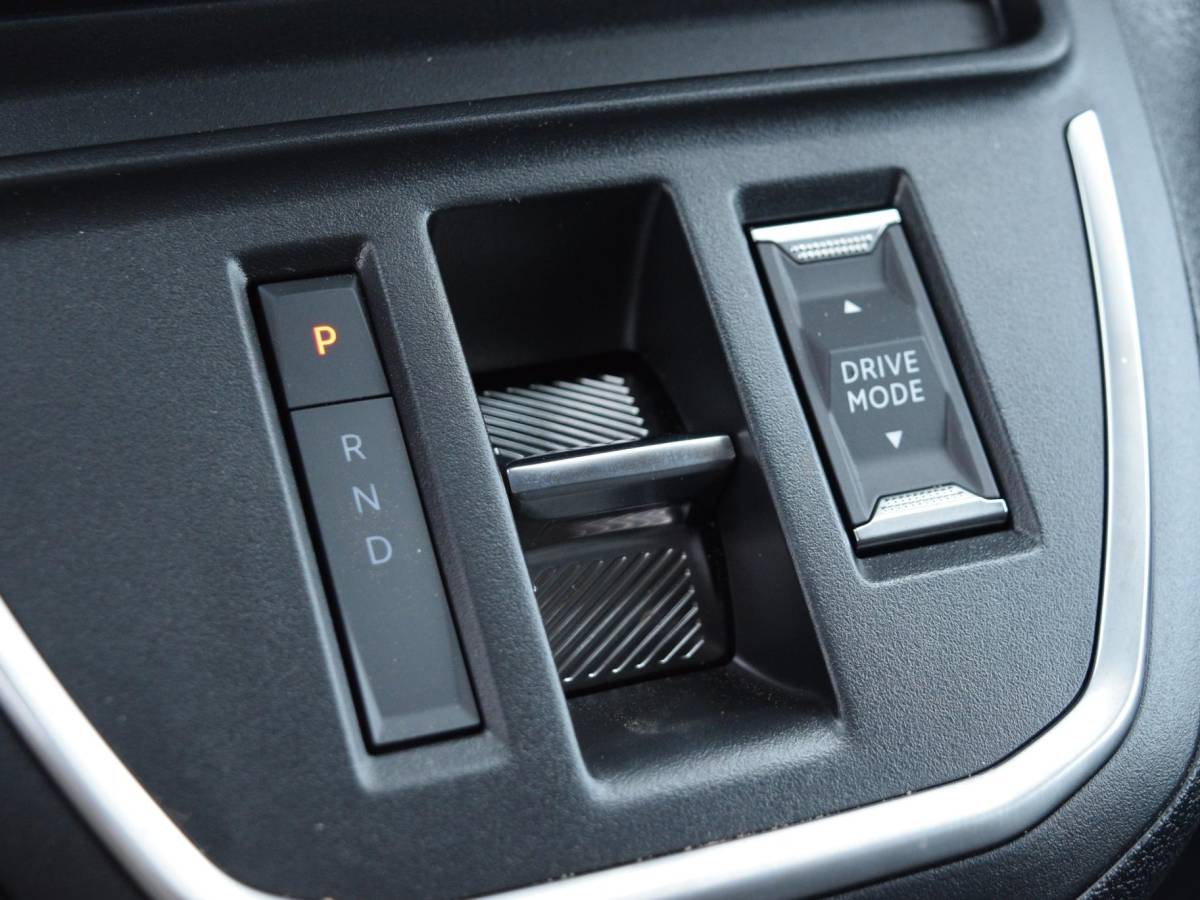 Opel Vivaro-e Opel Vivaro Electric L2 75 kWh | tot 8 jaar garantie | Apple Carplay | camera | dodehoekwaarschuwing | parkeersensoren voor & achter | Comfort tussenschot | laadruimtebetimmering