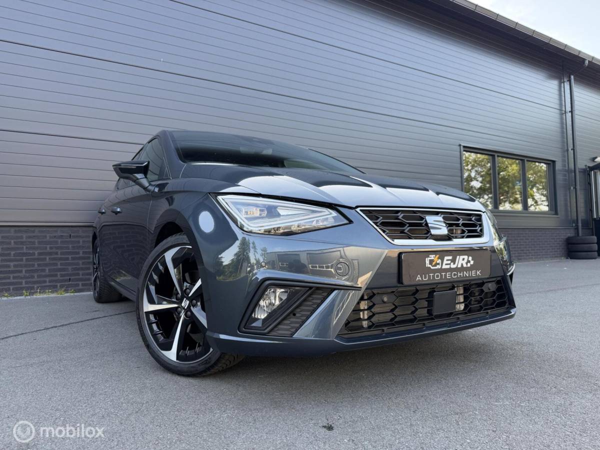 SEAT Ibiza Seat Ibiza 1.0 TSI FR Business Intense Plus CARPLAY*PANO*CLIMA*STOELVERW*ADABCR*ACC