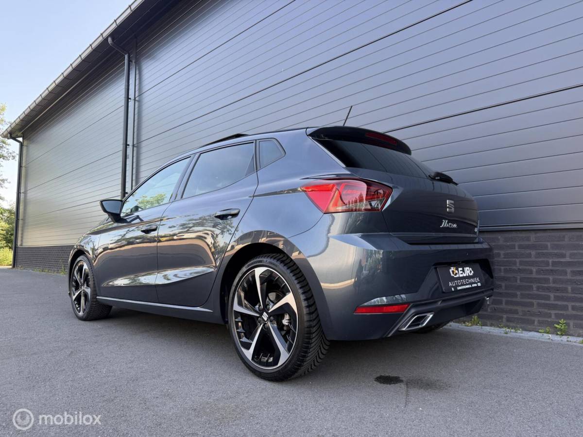 SEAT Ibiza Seat Ibiza 1.0 TSI FR Business Intense Plus CARPLAY*PANO*CLIMA*STOELVERW*ADABCR*ACC