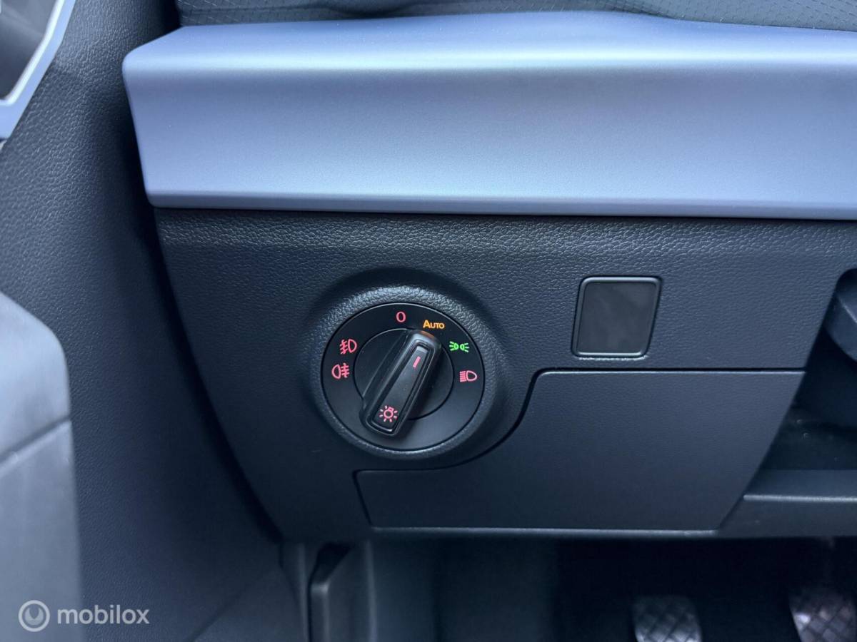 SEAT Ibiza Seat Ibiza 1.0 TSI FR Business Intense Plus CARPLAY*PANO*CLIMA*STOELVERW*ADABCR*ACC