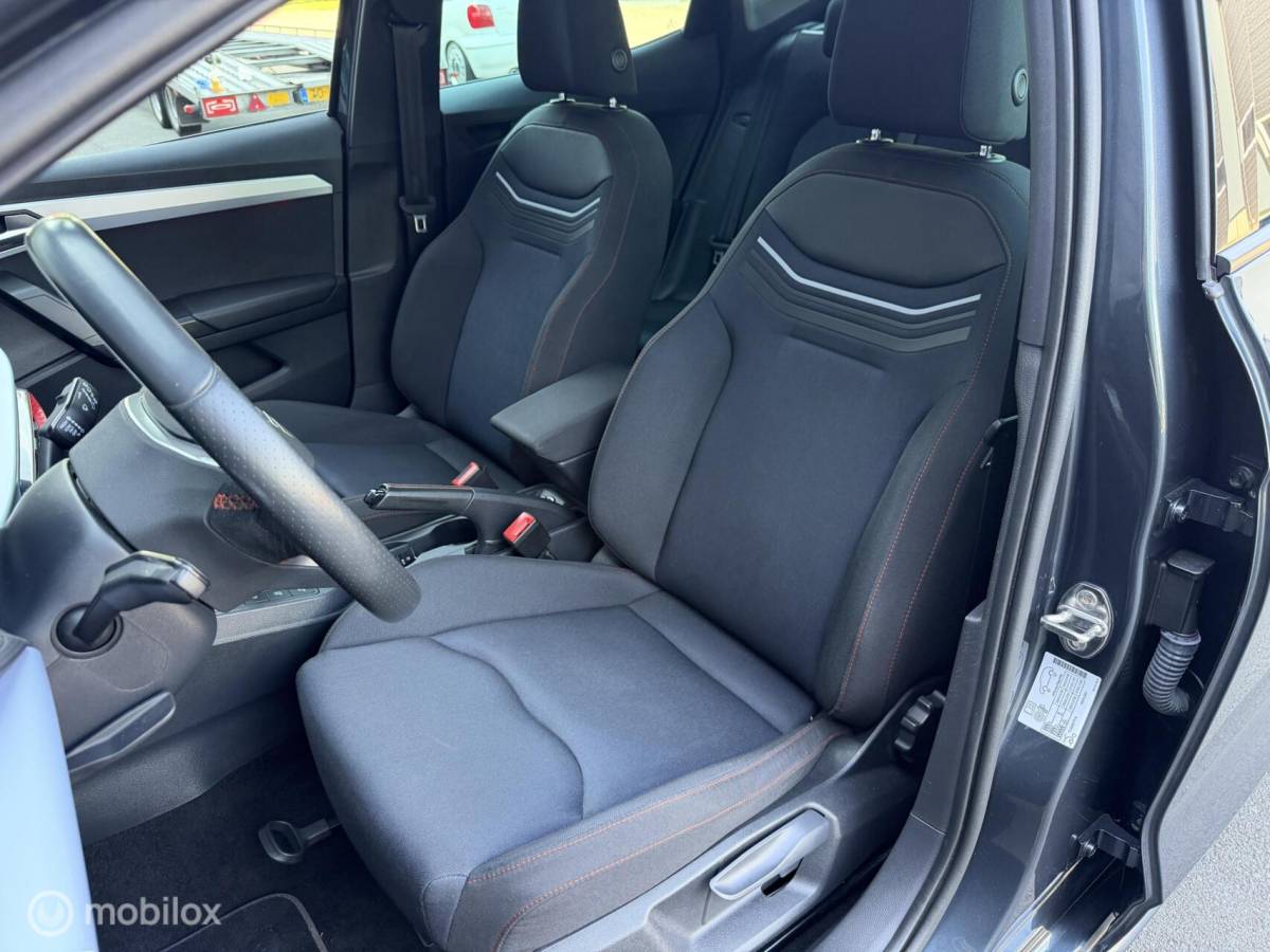 SEAT Ibiza Seat Ibiza 1.0 TSI FR Business Intense Plus CARPLAY*PANO*CLIMA*STOELVERW*ADABCR*ACC
