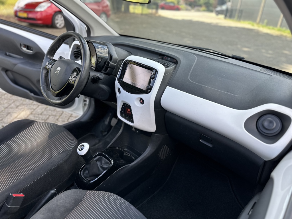 Peugeot 108 Peugeot 108 1.0 e-VTi Cabrio*Navi*NAP*5DRS*KEYLESS*MultiMedia scherm