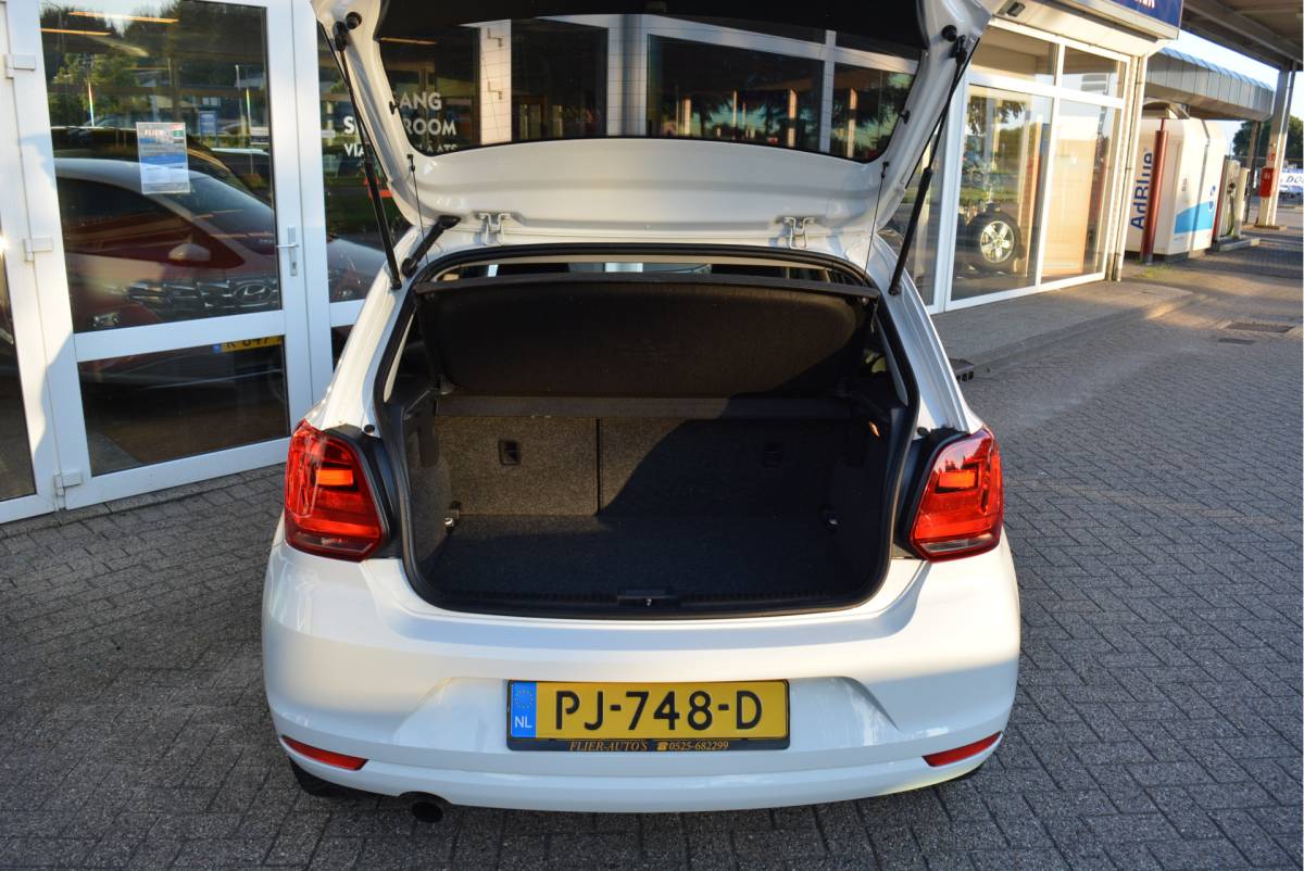 Volkswagen Polo Volkswagen Polo 1.2 90PK TSI Comfortline Executive | Cruise | CarPlay | Orig. NL | NAP |