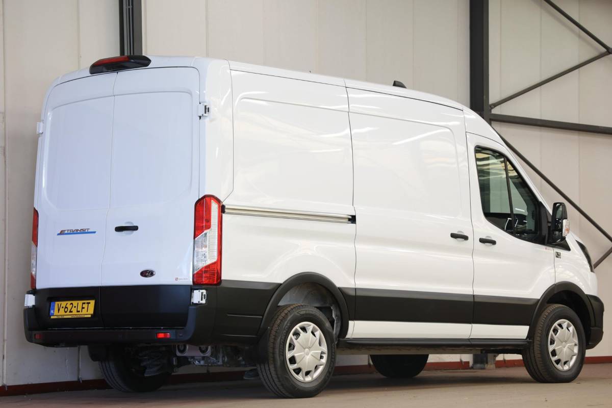 Ford E-Transit Ford E-Transit L2H2 Trend 68 kWh
