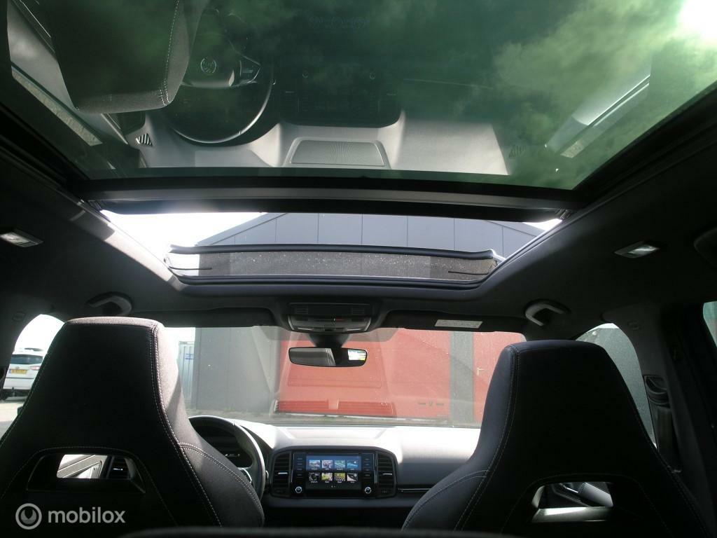 Škoda Karoq Skoda Karoq 1.5 TSI ACT Sportline Pano/ACC/Virtual/Newmodel