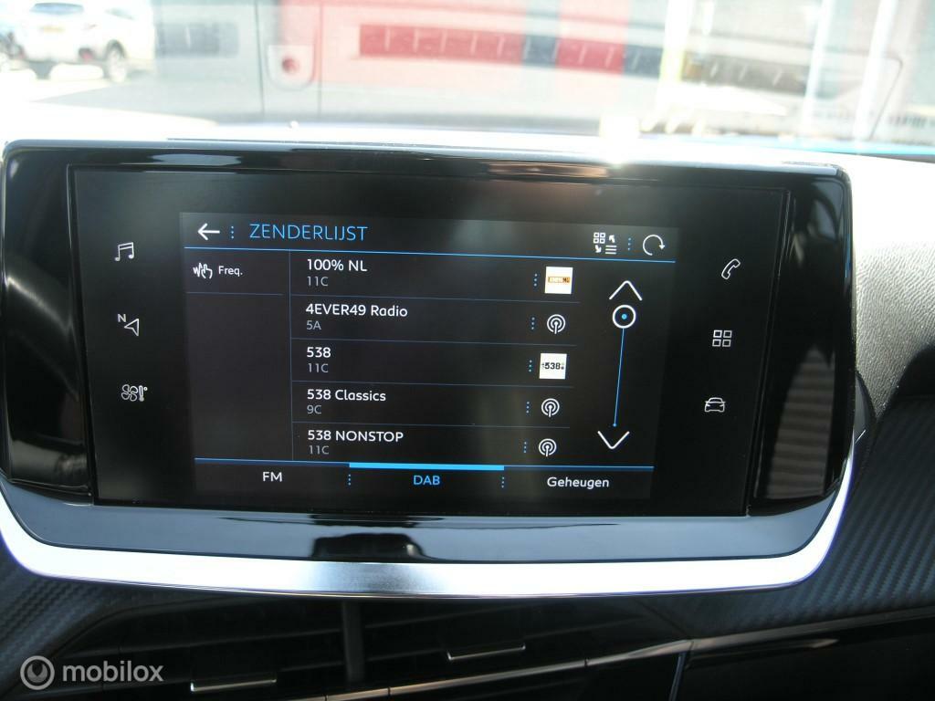 Peugeot 2008 Peugeot 2008 1.2 PureTech Active Led/Lane-Assist/Navi/NAP/PDC