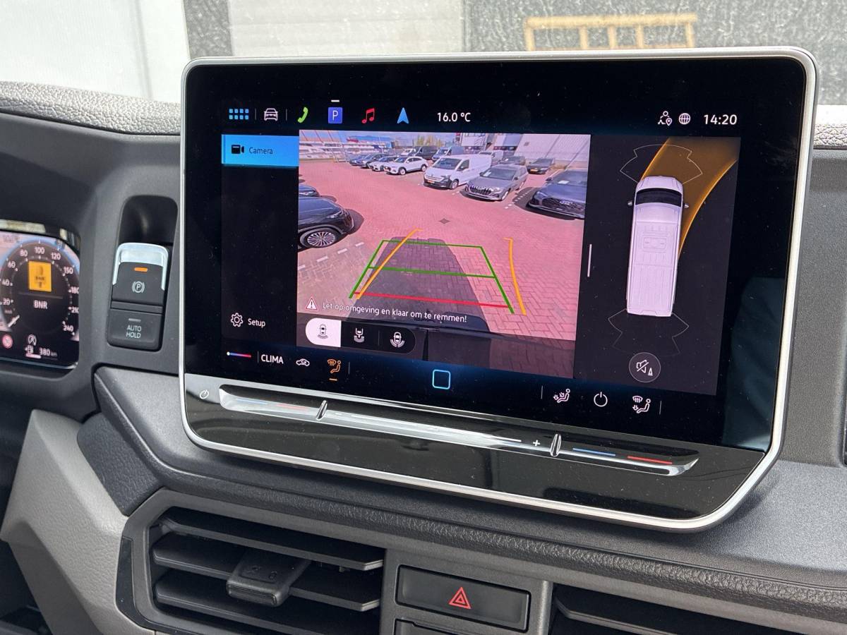 Volkswagen Crafter Volkswagen Bedrijfswagens Crafter 35 Trendline 2.0 TDI 140pk L3H3 · 18″ LM velgen · Trekhaak · Sidebars · Achterdeurspoiler · Voorspoiler · Camera · Apple/Android Car Play · Navigatie