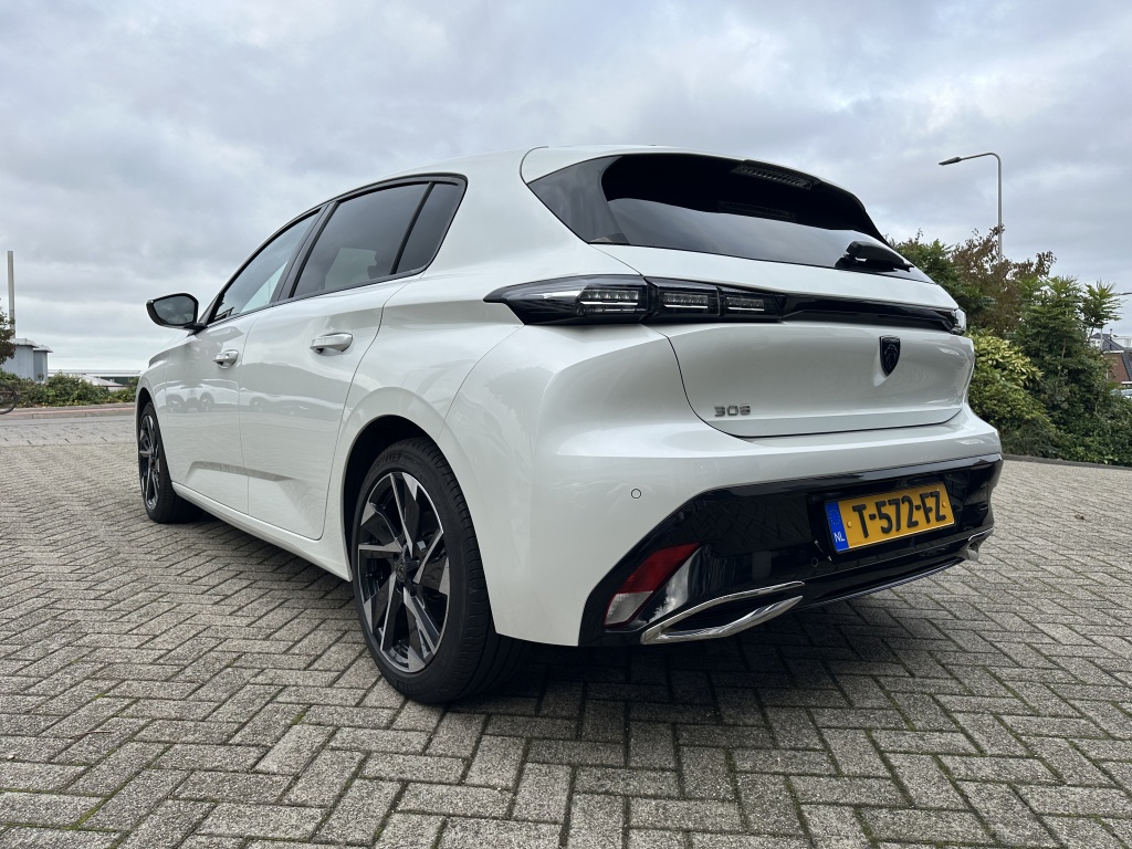 Peugeot 308 Peugeot 308 1.2 Allure Pack 130 PK | Echte rijklaarprijs |