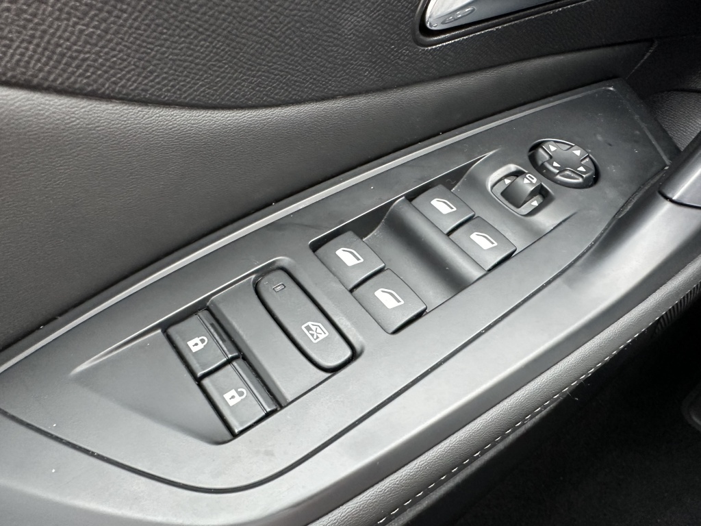 Peugeot 308 Peugeot 308 1.2 Allure Pack 130 PK | Echte rijklaarprijs |
