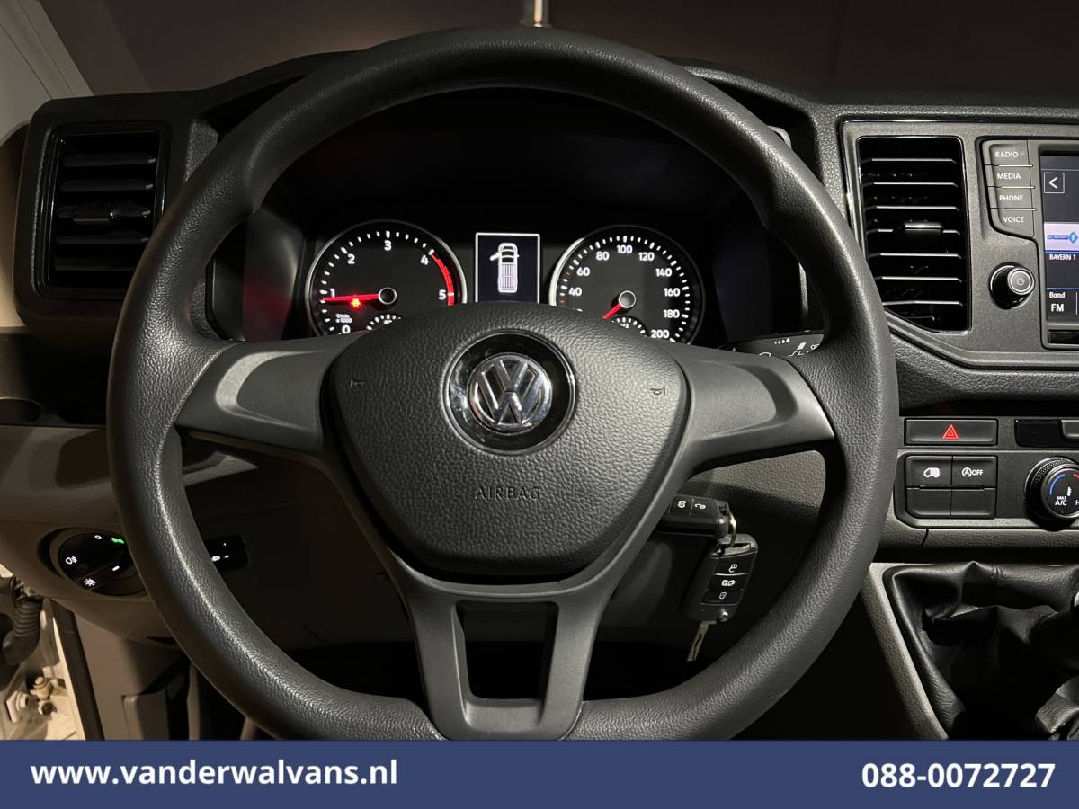 Volkswagen Crafter Volkswagen Crafter 2.0 TDI 140pk L3H3 L2H2 Euro6 Airco | Camera | Apple Carplay | Cruisecontrol Android Auto