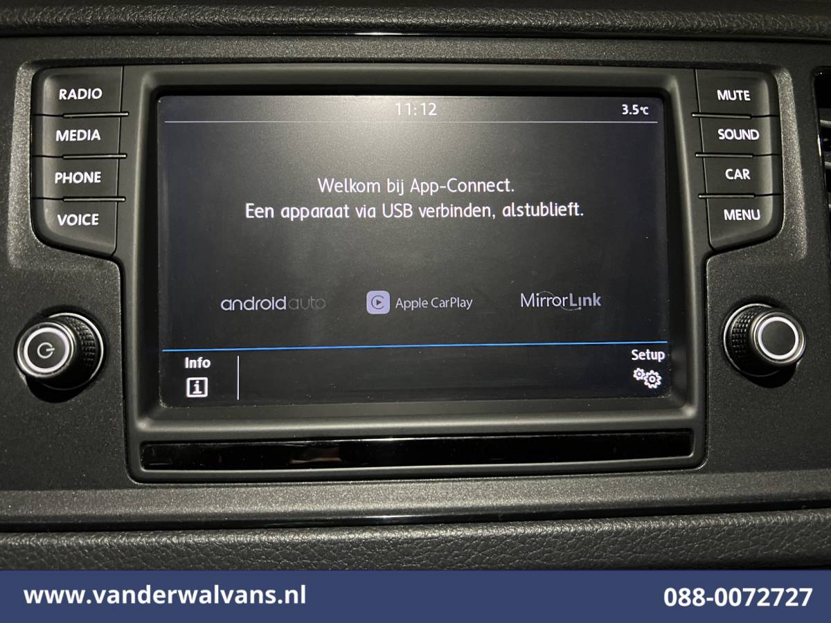 Volkswagen Crafter Volkswagen Crafter 2.0 TDI 141pk L3H3 L2H2 Euro6 Airco | Camera | Apple Carplay | Cruisecontrol Android Auto