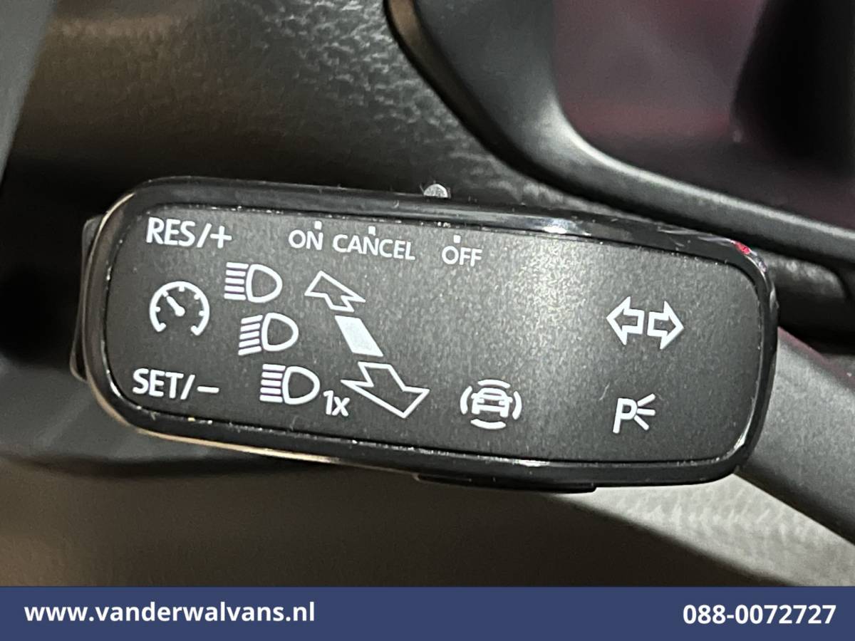 Volkswagen Crafter Volkswagen Crafter 2.0 TDI 140pk L3H3 L2H2 Euro6 Airco | Camera | Apple Carplay | Cruisecontrol Android Auto