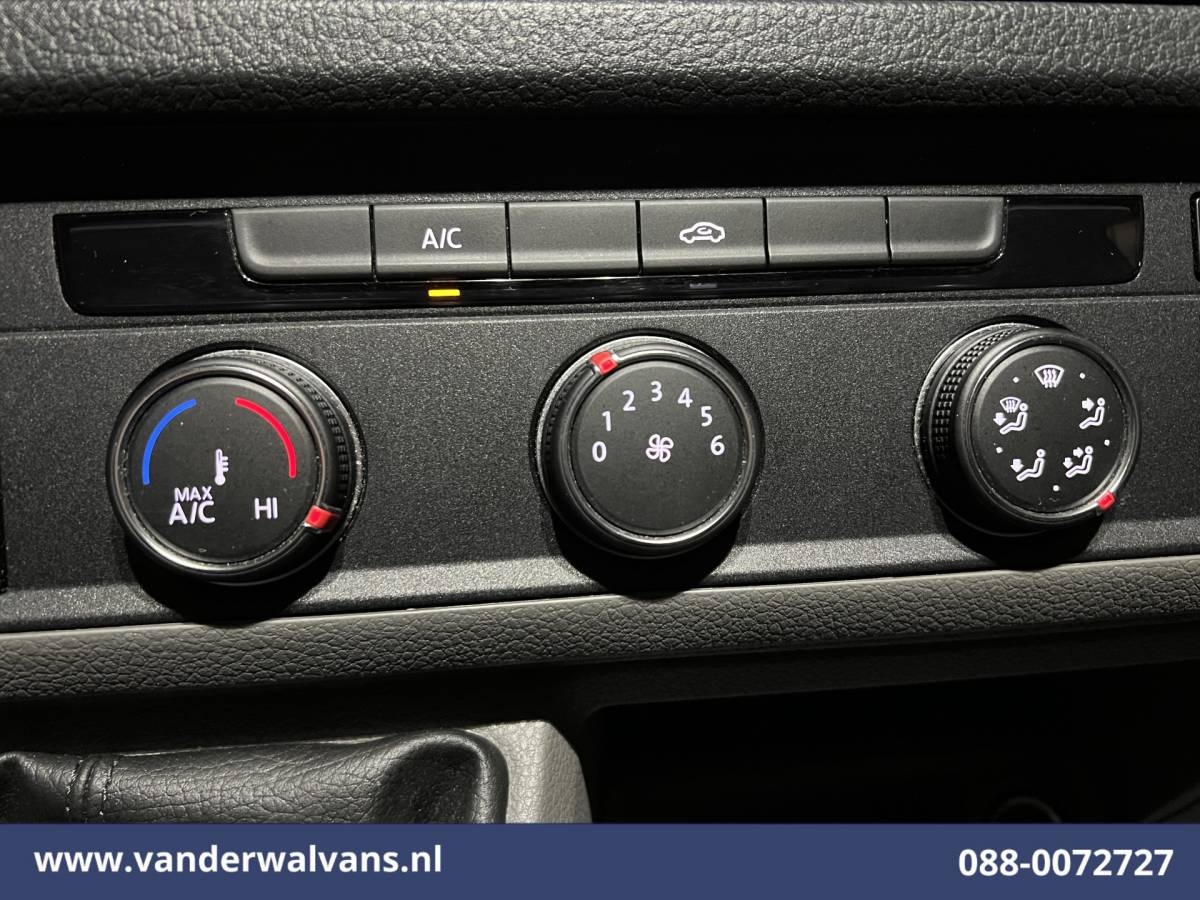 Volkswagen Crafter Volkswagen Crafter 2.0 TDI 140pk L3H3 L2H2 Euro6 Airco | Camera | Apple Carplay | Cruisecontrol Android Auto