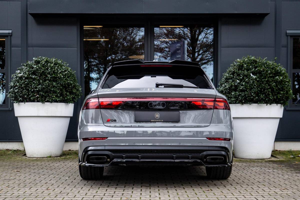 Audi Q8 Audi Q8 60 TFSI e Competition 490pk, Nardo, Full-options 2026