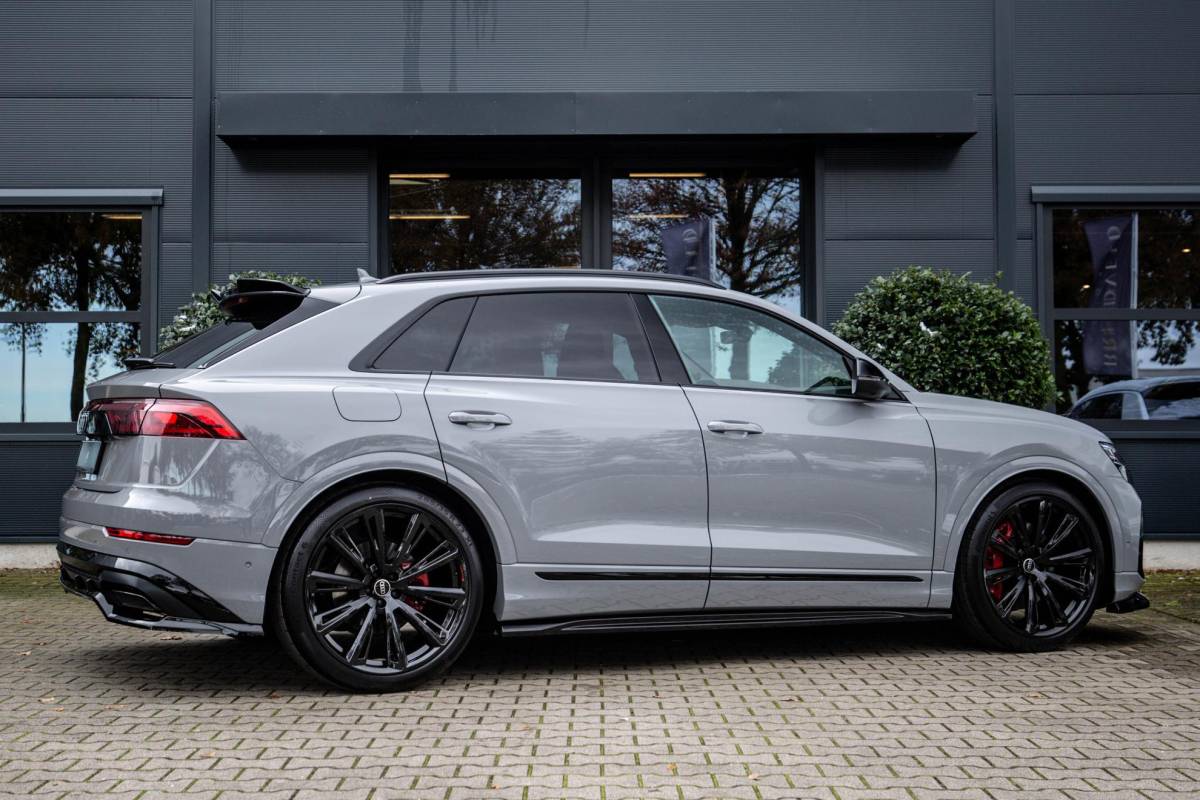 Audi Q8 Audi Q8 60 TFSI e Competition 490pk, Nardo, Full-options 2026