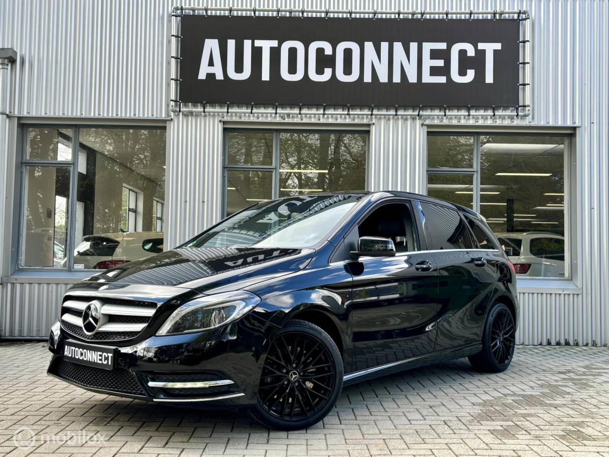 Mercedes-Benz B-Klasse Mercedes B-klasse 220 4MATIC HALF/LEDER, NAVI, CRUISE, PDC V+A, 184 PK