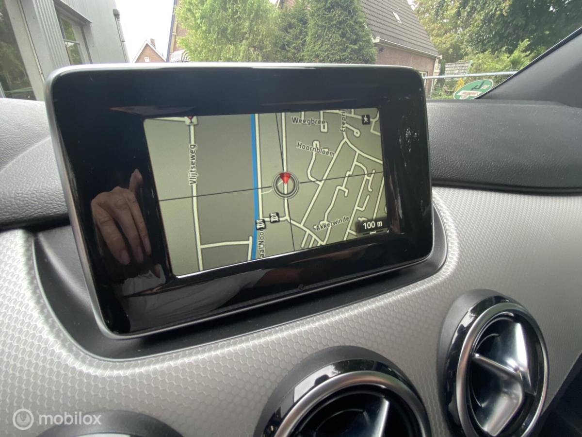 Mercedes-Benz B-Klasse Mercedes B-klasse 220 4MATIC HALF/LEDER, NAVI, CRUISE, PDC V+A, 184 PK