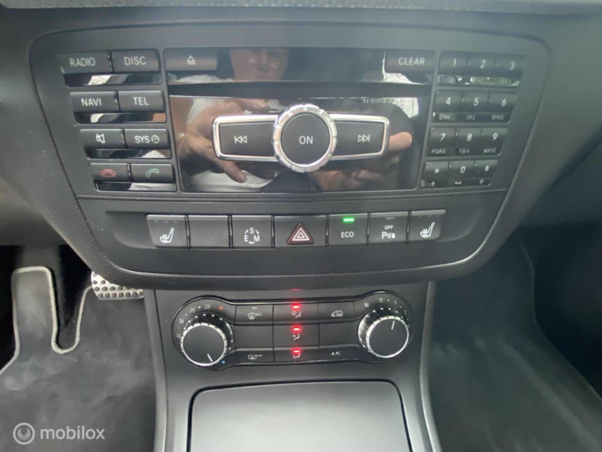 Mercedes-Benz B-Klasse Mercedes B-klasse 220 4MATIC HALF/LEDER, NAVI, CRUISE, PDC V+A, 184 PK