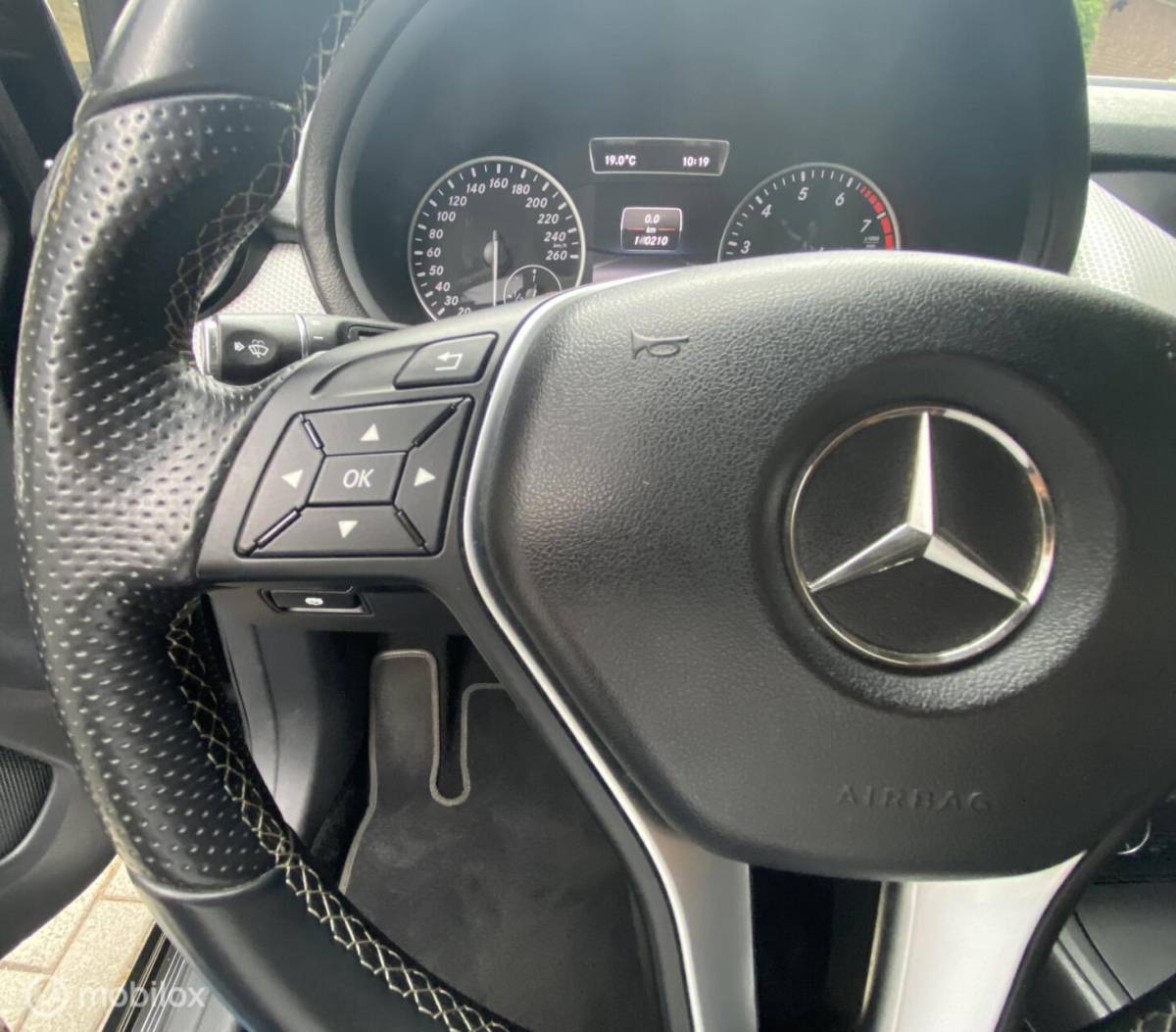 Mercedes-Benz B-Klasse Mercedes B-klasse 220 4MATIC HALF/LEDER, NAVI, CRUISE, PDC V+A, 184 PK