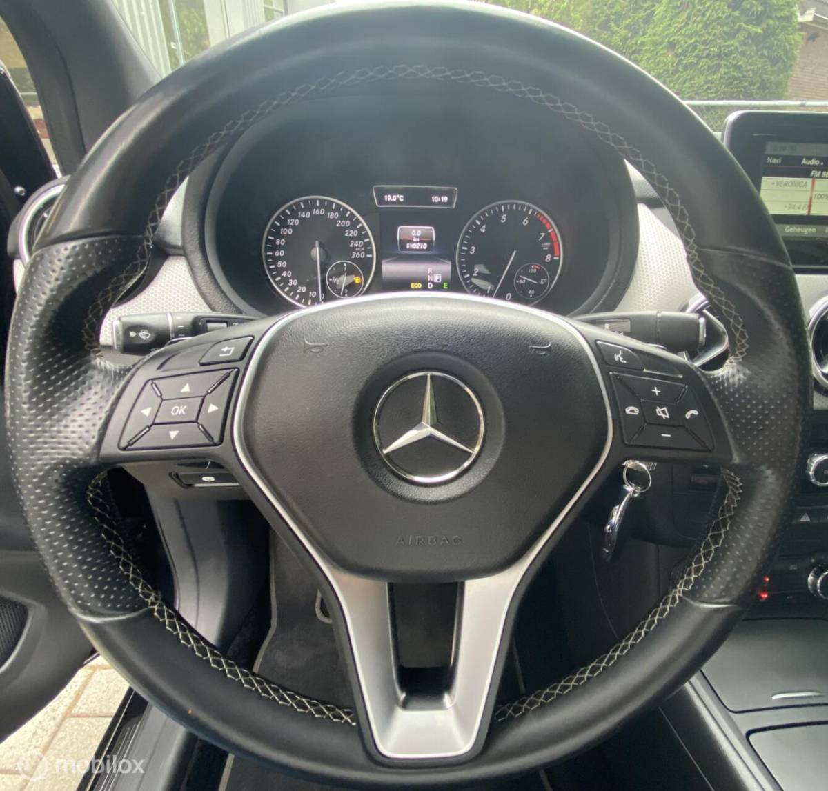 Mercedes-Benz B-Klasse Mercedes B-klasse 220 4MATIC HALF/LEDER, NAVI, CRUISE, PDC V+A, 184 PK