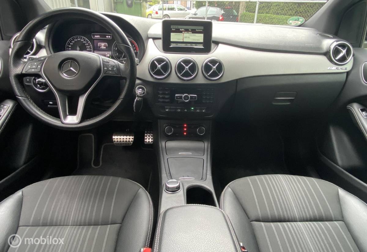 Mercedes-Benz B-Klasse Mercedes B-klasse 220 4MATIC HALF/LEDER, NAVI, CRUISE, PDC V+A, 184 PK