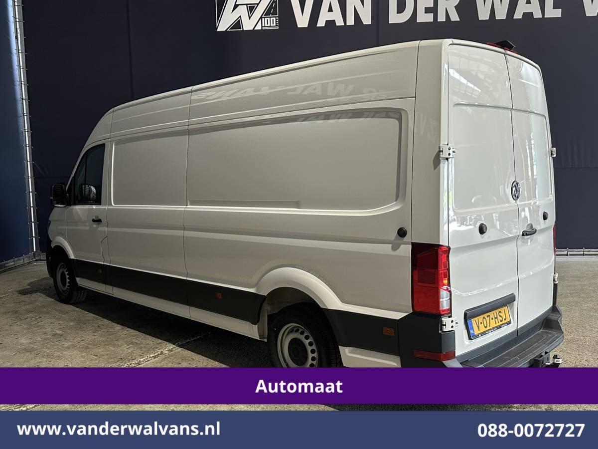 Volkswagen Crafter Volkswagen Crafter 2.0 TDI 140pk Automaat L4H3 L3H2 Euro6 Airco | Camera | Apple Carplay Android Auto, Chauffeursstoel, Stoelverwarming, 3000kg Trekhaak