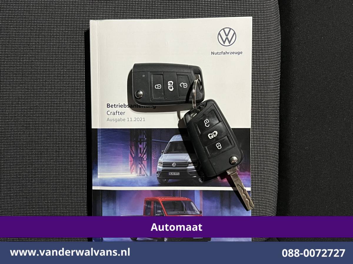 Volkswagen Crafter Volkswagen Crafter 2.0 TDI 140pk Automaat L4H3 L3H2 Euro6 Airco | Camera | Apple Carplay Android Auto, Chauffeursstoel, Stoelverwarming, 3000kg Trekhaak