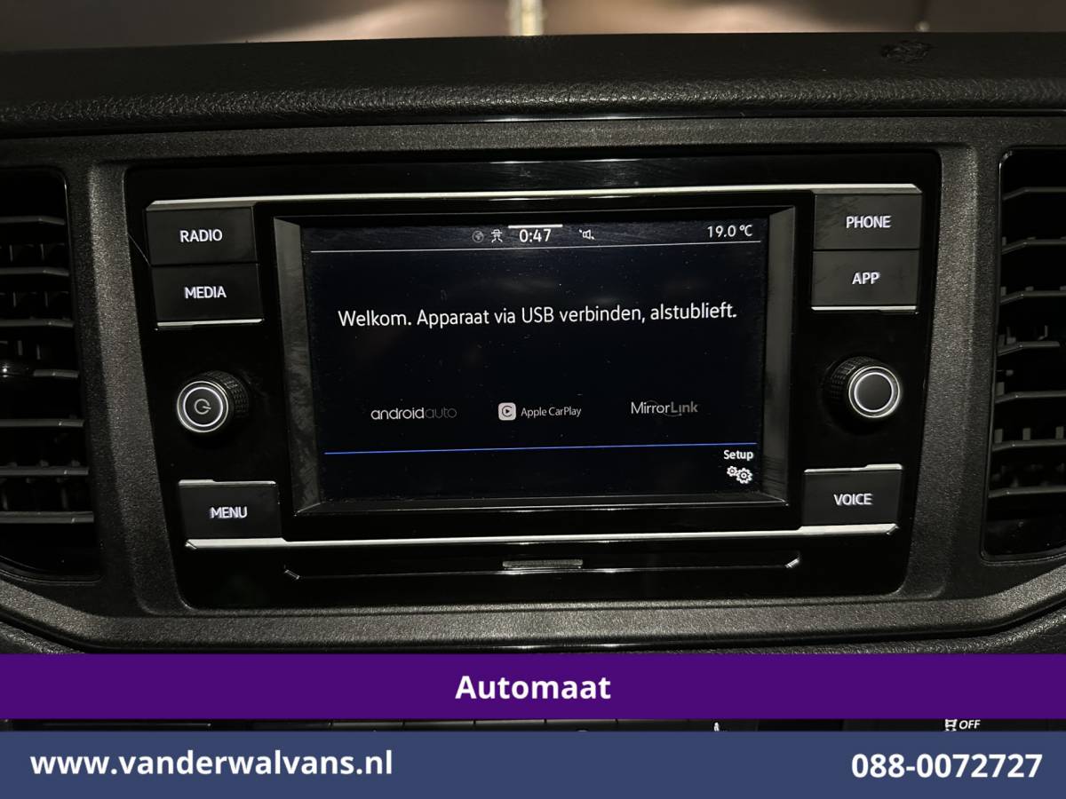 Volkswagen Crafter Volkswagen Crafter 2.0 TDI 140pk Automaat L4H3 L3H2 Euro6 Airco | Camera | Apple Carplay Android Auto, Chauffeursstoel, Stoelverwarming, 3000kg Trekhaak