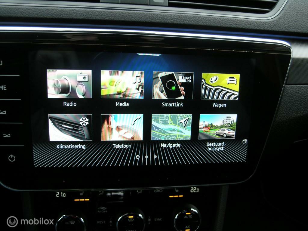 Škoda Superb Skoda Superb 1.5 TSI ACT Sportline Full Options ACC/Virtual-CP
