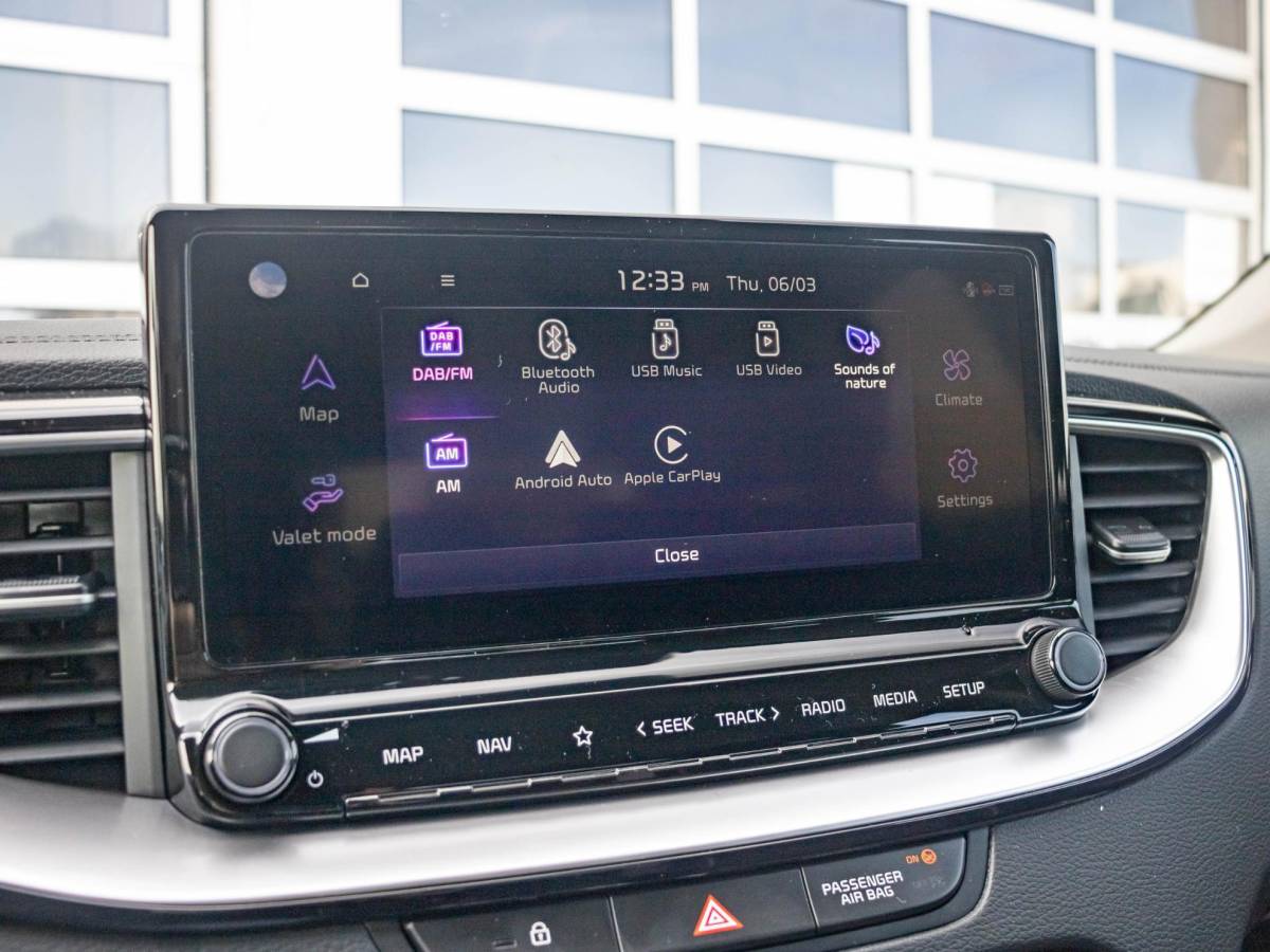 Kia Ceed Sportswagon Kia Ceed Sportswagon 1.0 T-GDi DynamicPlusLine | Uit voorraad leverbaar | Keyless | Stoel-/stuurverwarming | Priv. glass | Navi | Carplay | Clima