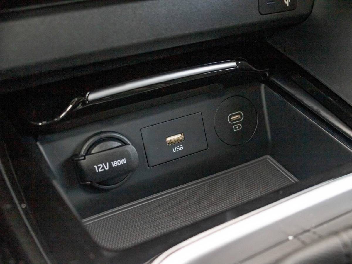Kia Ceed Sportswagon Kia Ceed Sportswagon 1.0 T-GDi DynamicPlusLine | Uit voorraad leverbaar | Keyless | Stoel-/stuurverwarming | Priv. glass | Navi | Carplay | Clima