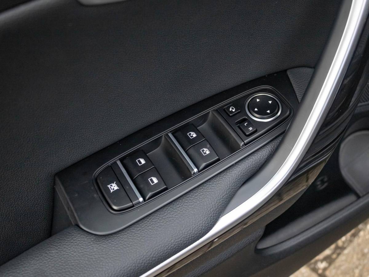Kia Ceed Sportswagon Kia Ceed Sportswagon 1.0 T-GDi DynamicPlusLine | Uit voorraad leverbaar | Keyless | Stoel-/stuurverwarming | Priv. glass | Navi | Carplay | Clima