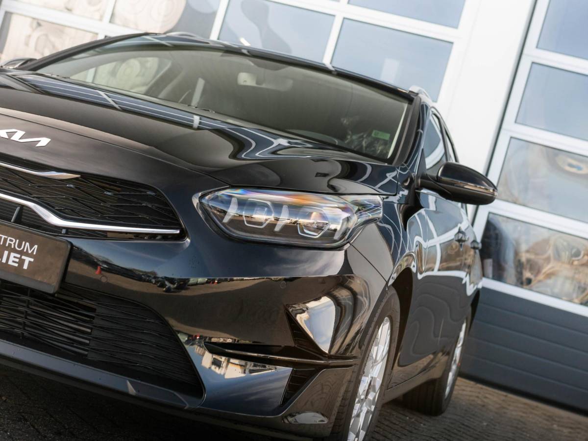 Kia Ceed Sportswagon Kia Ceed Sportswagon 1.0 T-GDi DynamicPlusLine | Uit voorraad leverbaar | Keyless | Stoel-/stuurverwarming | Priv. glass | Navi | Carplay | Clima
