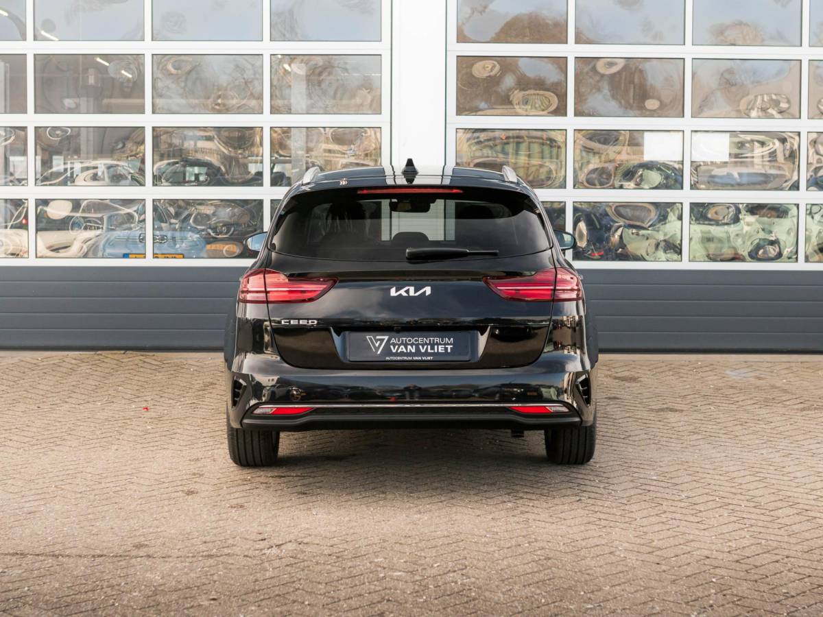 Kia Ceed Sportswagon Kia Ceed Sportswagon 1.0 T-GDi DynamicPlusLine | Uit voorraad leverbaar | Keyless | Stoel-/stuurverwarming | Priv. glass | Navi | Carplay | Clima