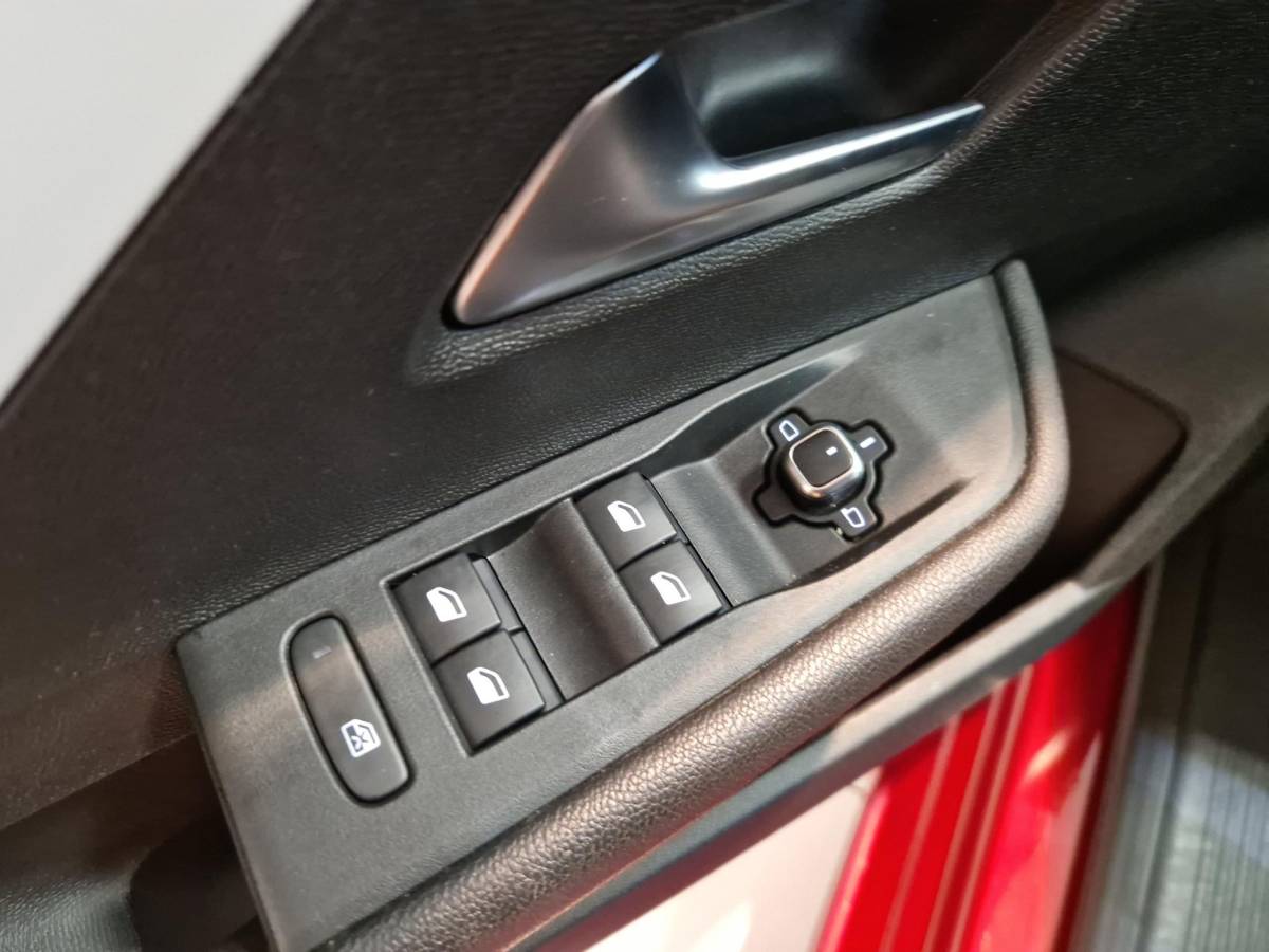Opel Astra Opel Astra 1.2 Level 3 | Stoelverwarming | Stuurverwarming | Achteruitrijcamera | Apple CarPlay / Android Auto |