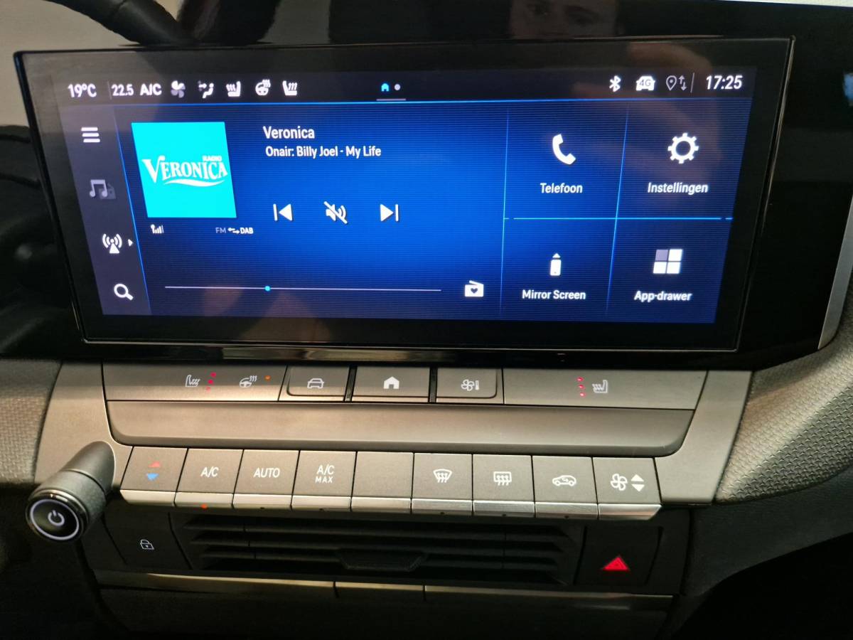 Opel Astra Opel Astra 1.2 Level 3 | Stoelverwarming | Stuurverwarming | Achteruitrijcamera | Apple CarPlay / Android Auto |