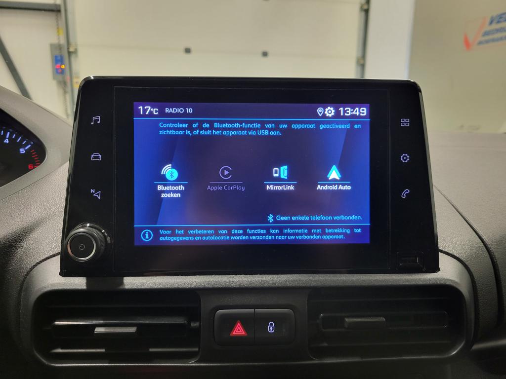 Peugeot Partner Peugeot Partner 1.2PureTech 111pk Benzine!