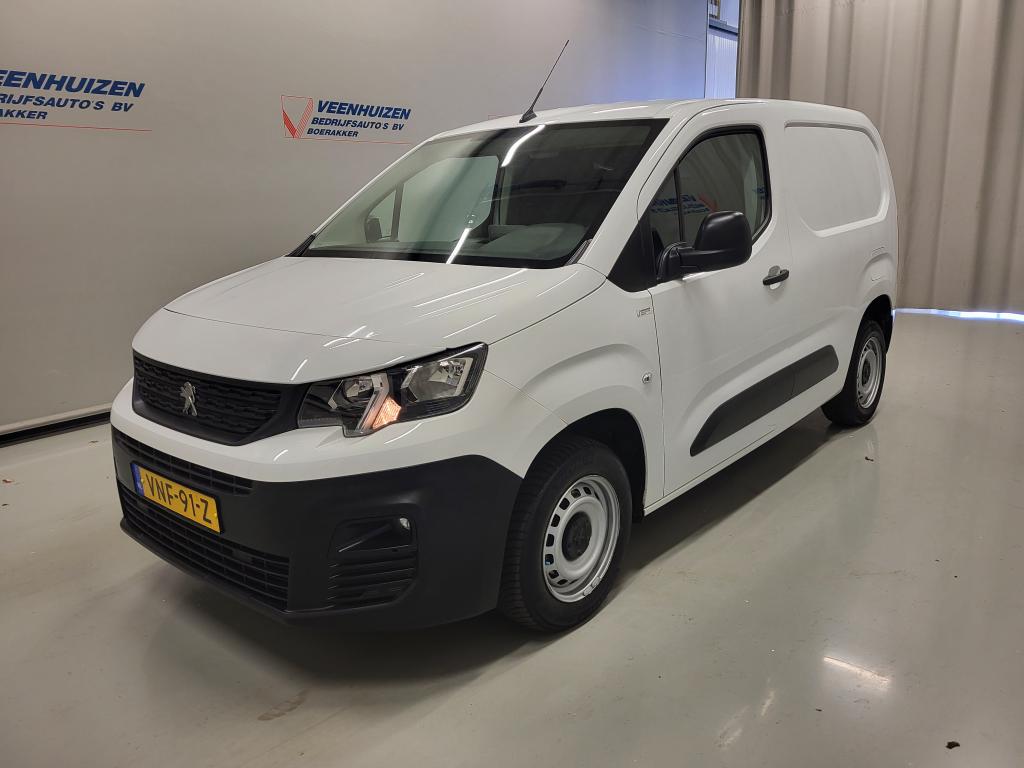 Peugeot Partner Peugeot Partner 1.2PureTech 111pk Benzine!