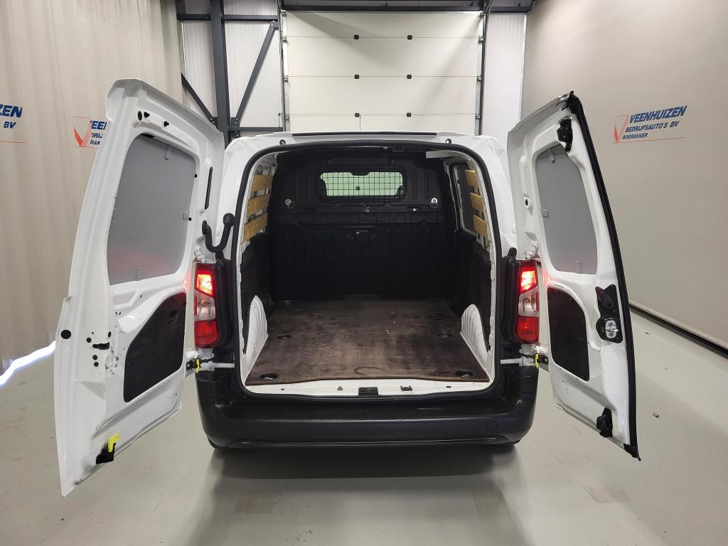 Peugeot Partner Peugeot Partner 1.2PureTech 111pk Benzine!
