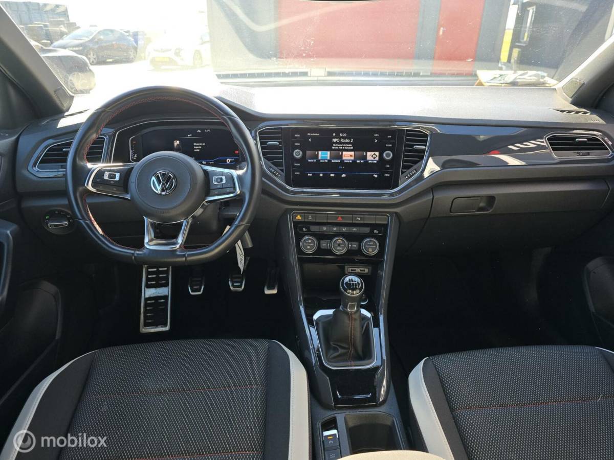 Volkswagen T-Roc Volkswagen T-Roc 1.5 TSI Sport ACC/Virtual/Camera/18Inch/NAP