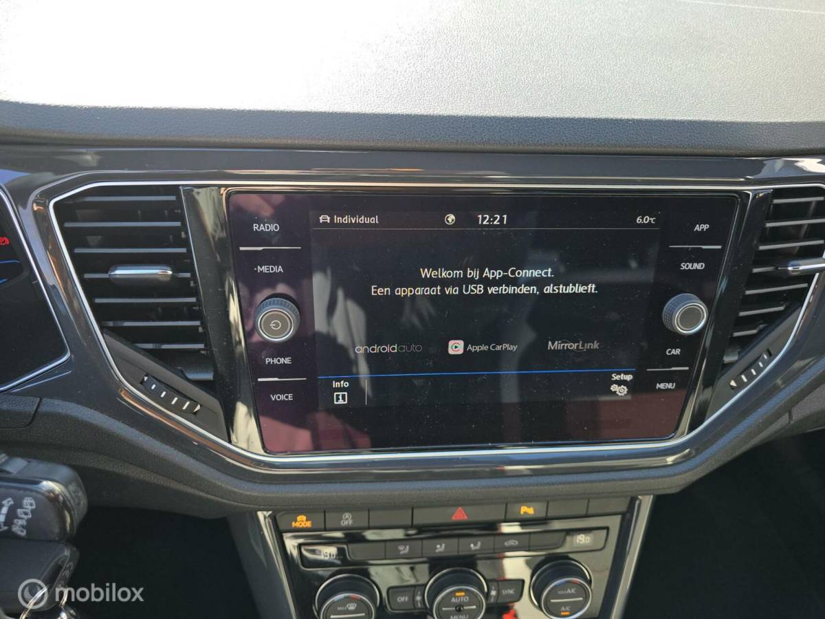 Volkswagen T-Roc Volkswagen T-Roc 1.5 TSI Sport ACC/Virtual/Camera/18Inch/NAP