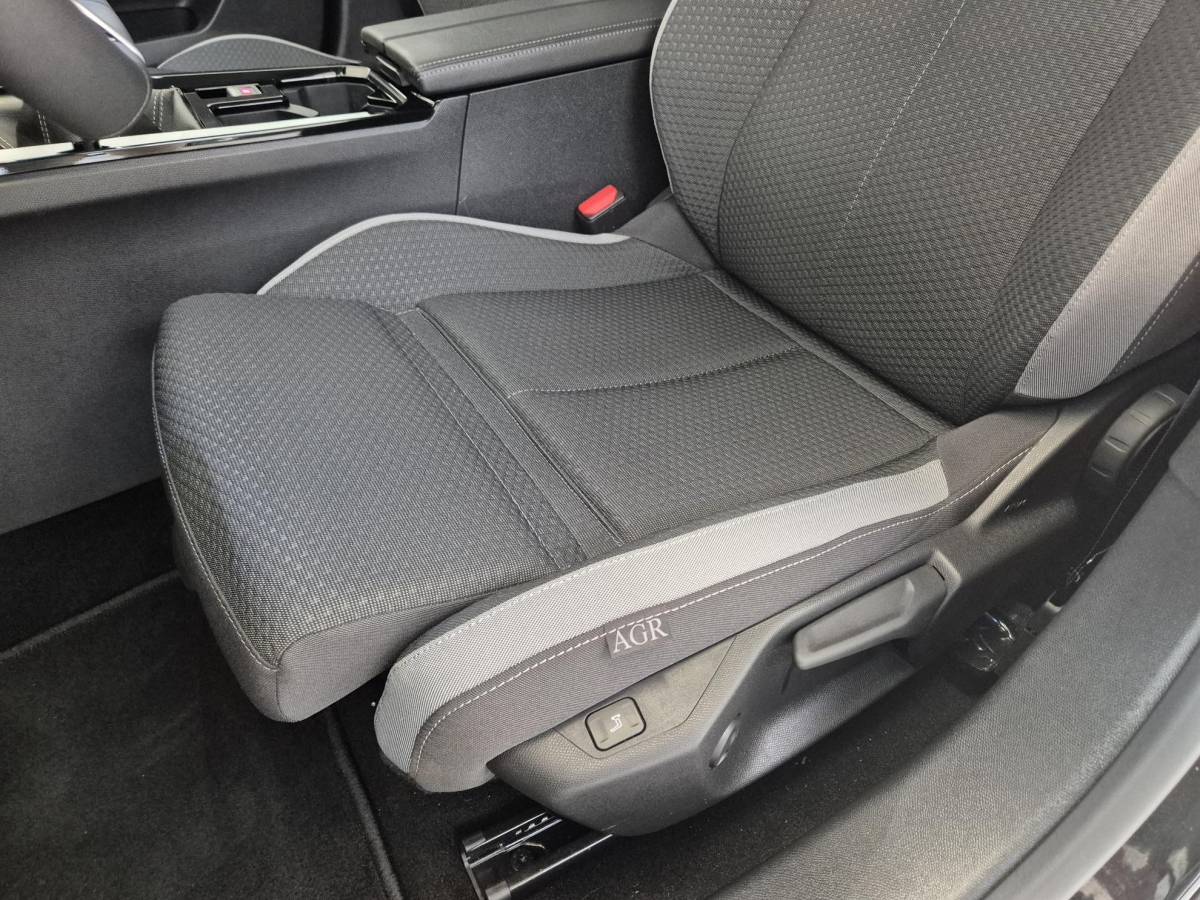 Opel Astra Opel Astra 1.2 Turbo Edition | Apple CarPlay / Android Auto | Stoel- en stuurverwarming | AGR Comfortstoel | Parkeersensoren voor en achter |