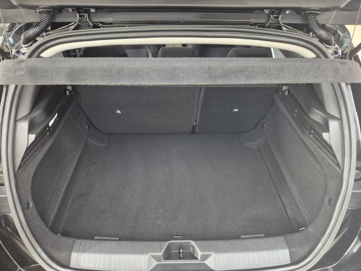 Opel Astra Opel Astra 1.2 Turbo Edition | Apple CarPlay / Android Auto | Stoel- en stuurverwarming | AGR Comfortstoel | Parkeersensoren voor en achter |