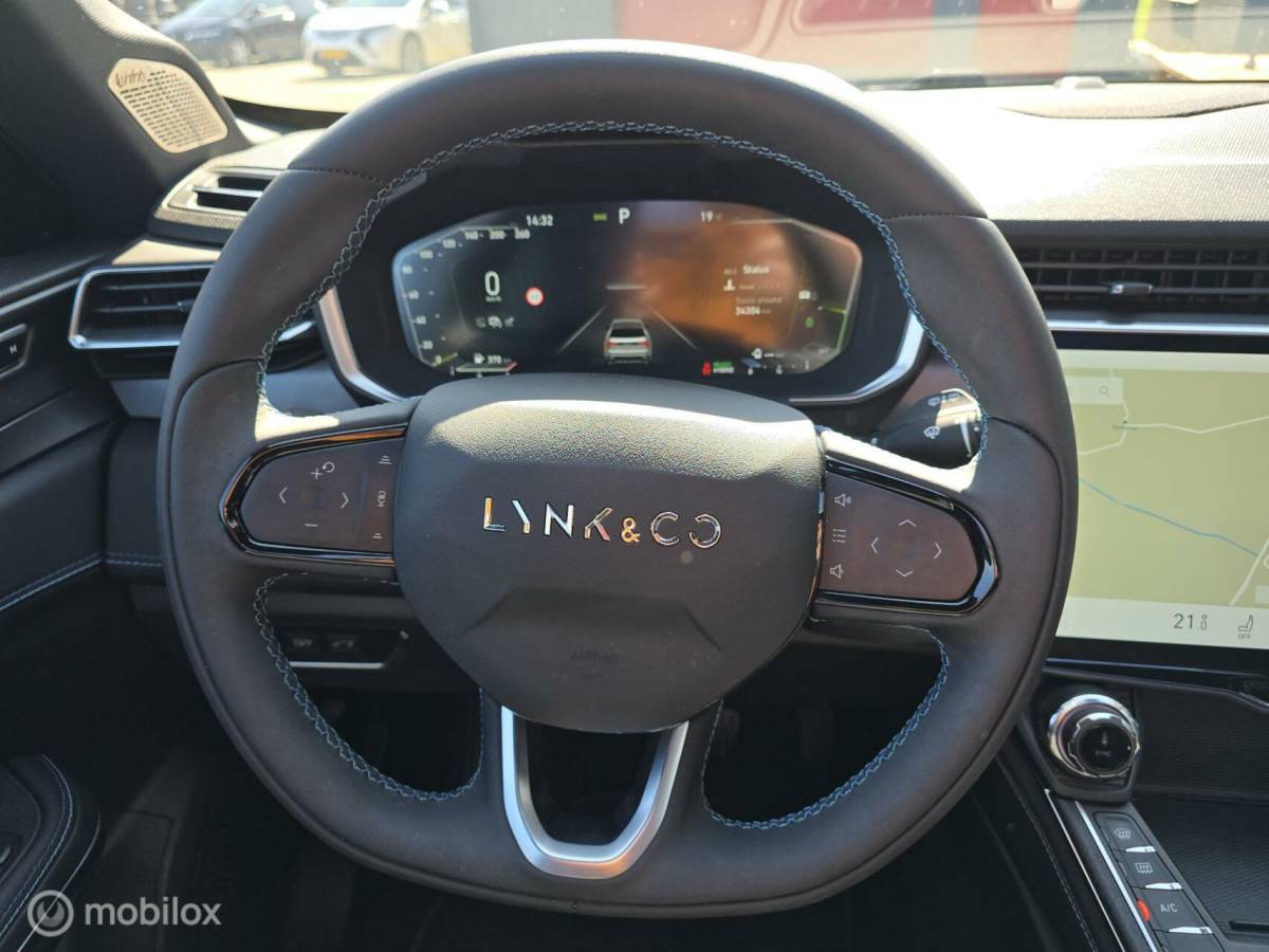 Lynk & Co 01 Lynk & Co 01 1.5 Panodak/20Inch/Camera360/ACC/Lane-Assist/NAP