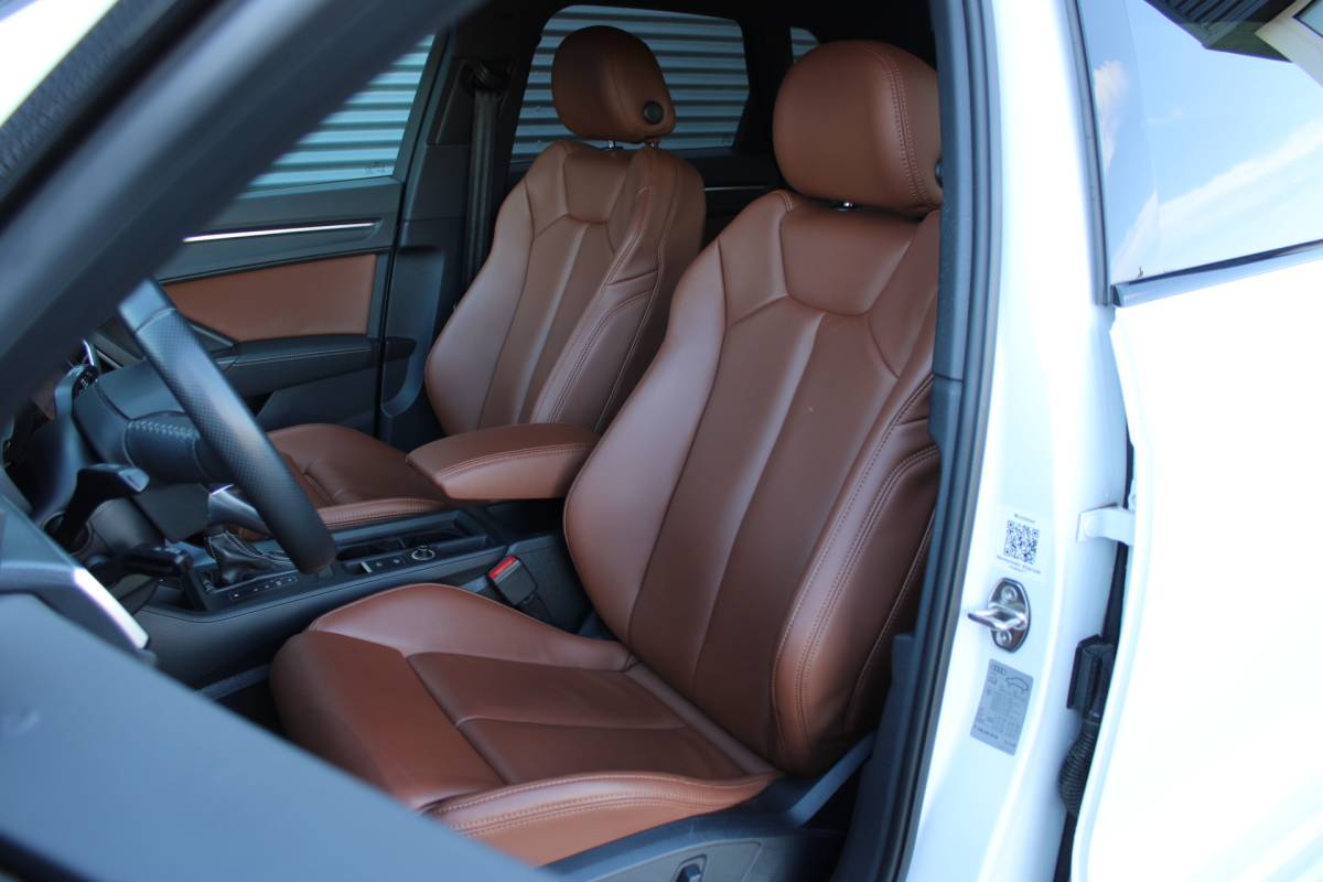 Audi Q3 Audi Q3 35 TFSI S-Line Vol-Leder Full-Led Virtual-Cockpit CarPlay