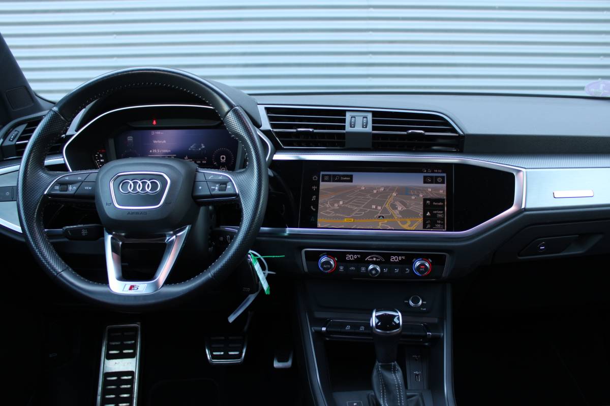Audi Q3 Audi Q3 35 TFSI S-Line Vol-Leder Full-Led Virtual-Cockpit CarPlay