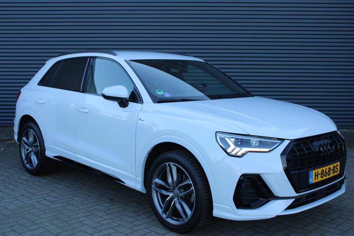 Audi Q3 Audi Q3 35 TFSI S-Line Vol-Leder Full-Led Virtual-Cockpit CarPlay