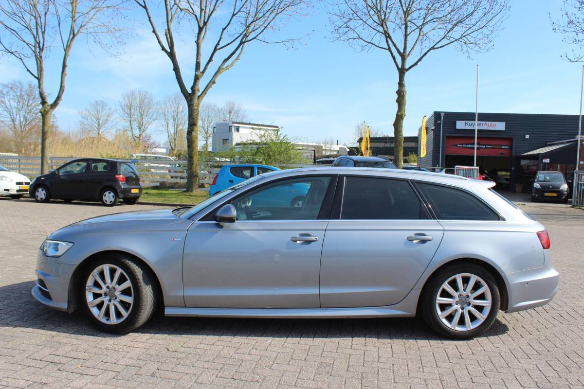 Audi A6 Audi A6 Avant 2.0 TDI ultra S Edition AUTOMAAT vol leder multimedia trekhaak parkeersensoren