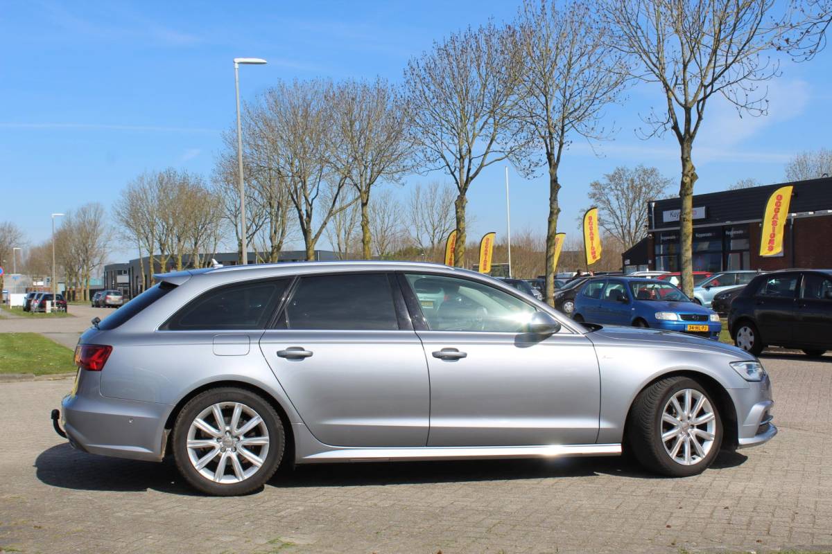 Audi A6 Audi A6 Avant 2.0 TDI ultra S Edition AUTOMAAT vol leder multimedia trekhaak parkeersensoren