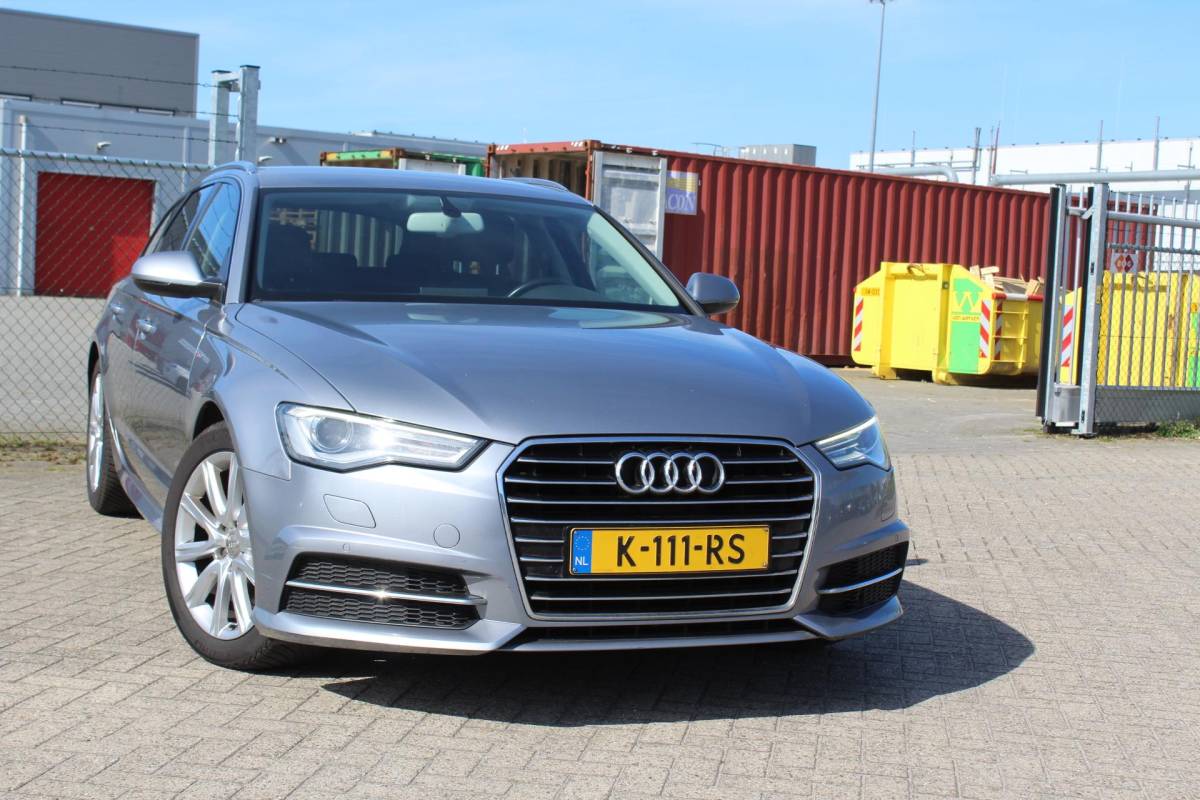 Audi A6 Audi A6 Avant 2.0 TDI ultra S Edition AUTOMAAT vol leder multimedia trekhaak parkeersensoren